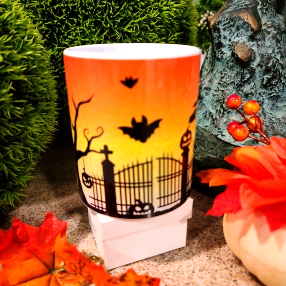 "Halloween" Coffee Spooky Mug / Cup- 11 oz. Ceramic NWT - Picture 4 of 8